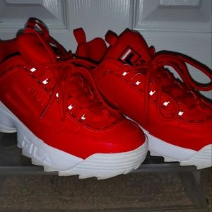 FILA in 7.5 red